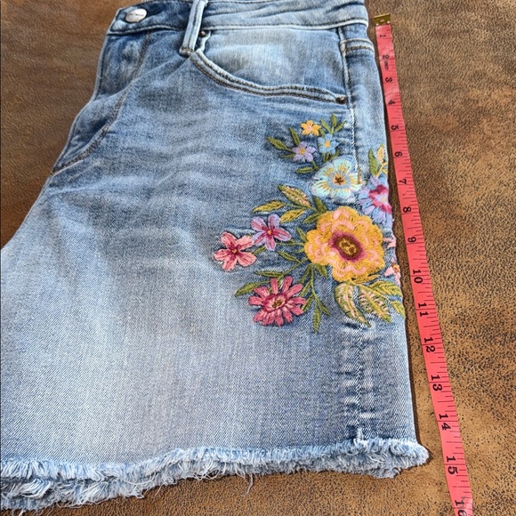 Driftwood Embroidered High Rise Denim Shorts - Picture 9 of 14